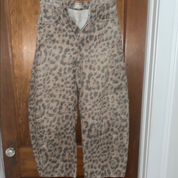 We The Free by Free People leopard print barrel Jean - Picture 7 of 8